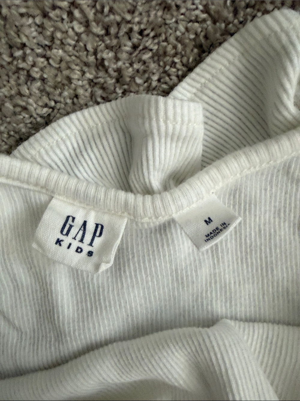 GAP White Ruffle-Trim Ribbed Tank Top - Picture 3 of 4